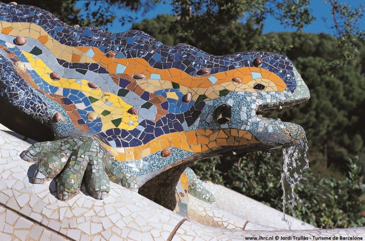 Park Güell Dragon © Jordi Trullàs - Turisme de Barcelona.jpg