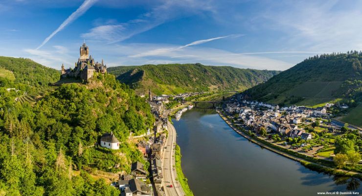 Blick auf die Reichsburg Cochem und die Mosel © Dominik Ketz.jpg